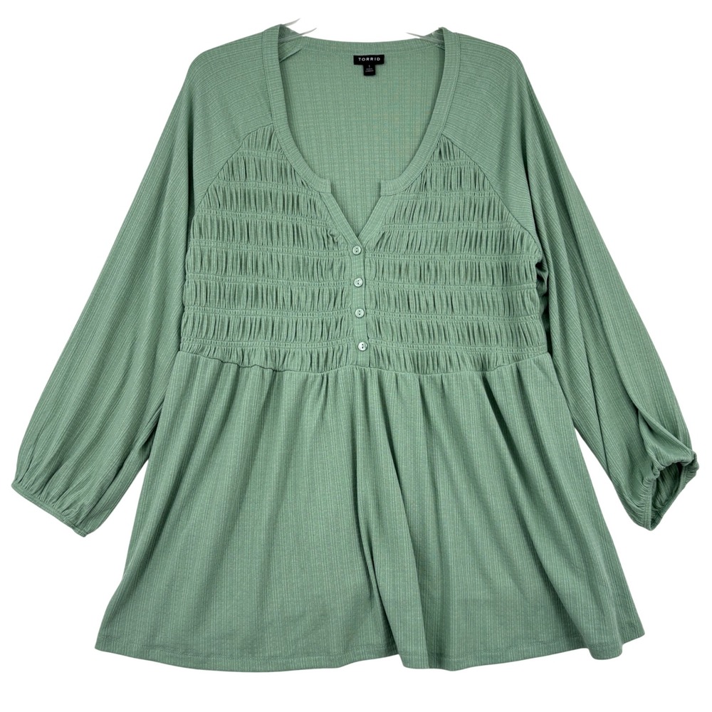 Torrid Smocked Babydoll Top Size 1X Sage Green Long Sleeve V-Neck Ribbed Blaouse